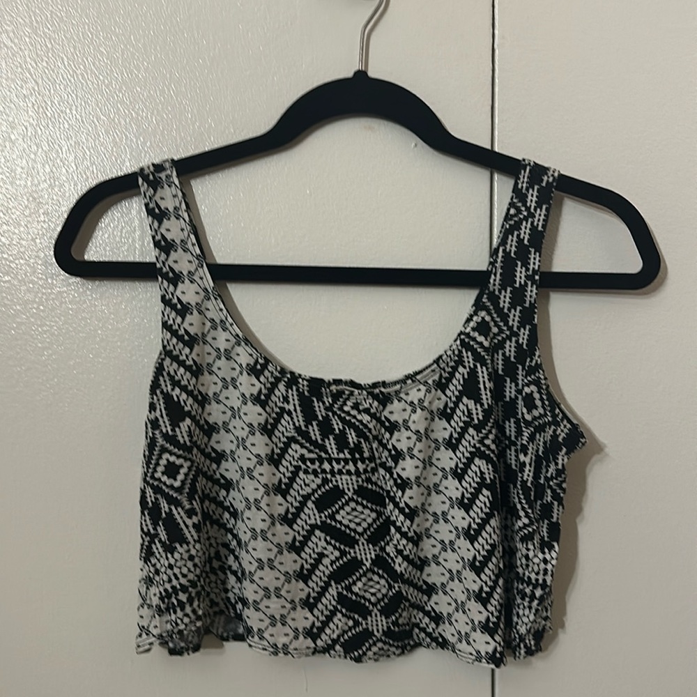 Black and White Flowy Crop Top